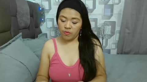 Snapshot of sarahsweetty chatting on June 22, 2:46 am Sarah online show from June 22, 2:46 am