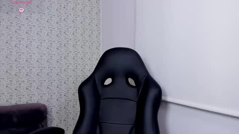 Sara jones   online show from December 16, 2:00 pm