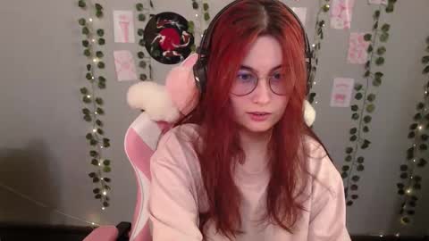 Sara online show from December 4, 10:24 am