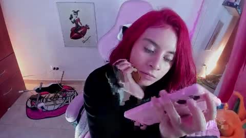 sara  online show from April 18, 1:42 am