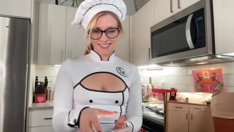 Back from Vacay  Follow for more here  online show from October 28, 2:15 am