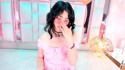 sara  online show from September 21, 6:26 am