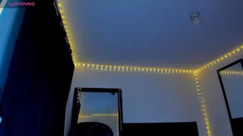 Sara  online show from April 16, 6:03 am