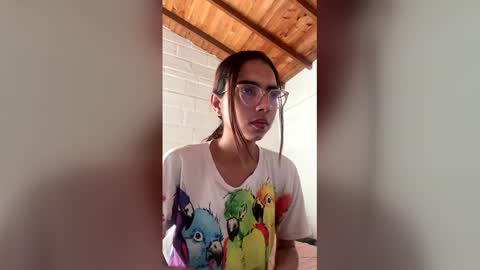 sarasaenz999 online show from March 25, 7:31 pm