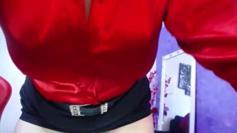 Snapshot of sarasmith2 chatting on December 2, 4:24 pm sara online show from December 2, 4:24 pm