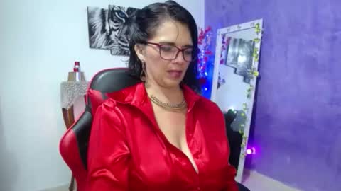 sara online show from January 11, 10:15 pm