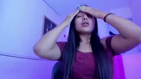 sarastonesx online show from October 19, 5:52 am