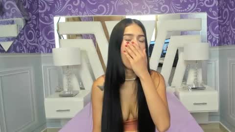 Snapshot of sarasweet18_ chatting on February 1, 7:02 pm Sara online show from February 1, 7:02 pm