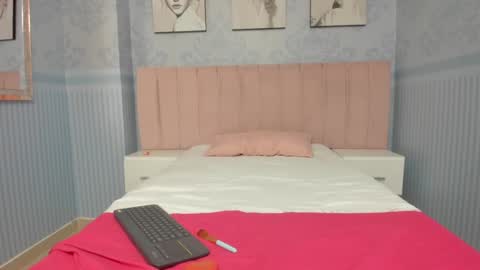 Snapshot of sarasweet18_ chatting on March 6, 5:00 pm Sara online show from March 6, 5:00 pm