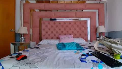 Sara Rivera online show from March 31, 2:50 pm