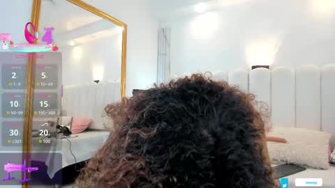 Snapshot of saray_cum chatting on February 23, 6:01 pm saray online show from February 23, 6:01 pm