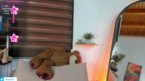 Snapshot of saray_cum chatting on October 19, 12:39 pm saray online show from October 19, 12:39 pm