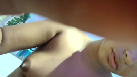 Snapshot of saray_mardez chatting on February 4, 6:49 pm Saray Mardez online show from February 4, 6:49 pm