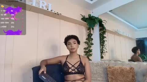 Snapshot of saray_mardez chatting on March 10, 12:26 pm Saray Mardez online show from March 10, 12:26 pm