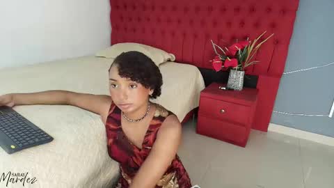 Snapshot of saray_mardez chatting on September 19, 12:06 pm Saray Mardez online show from September 19, 12:06 pm