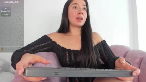 ailyn saray online show from October 29, 4:09 pm
