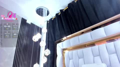 Snapshot of sarayroyse chatting on September 23, 7:39 pm Saray online show from September 23, 7:39 pm