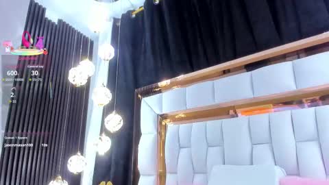 Snapshot of sarayroyse chatting on November 25, 7:14 pm Saray online show from November 25, 7:14 pm