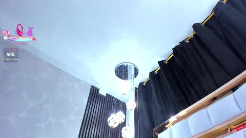 Snapshot of sarayroyse chatting on February 24, 8:29 pm Saray online show from February 24, 8:29 pm