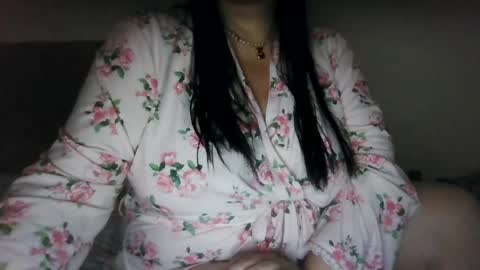 Snapshot of saretta46 chatting on May 5, 11:46 pm Sara online show from May 5, 11:46 pm