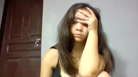 Snapshot of sarhon917962 chatting on June 5, 8:14 pm sarhon917962 online show from June 5, 8:14 pm