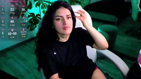 Sari  online show from September 27, 10:04 pm