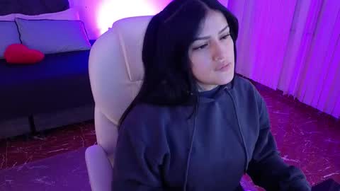 Sari  online show from January 12, 8:14 pm