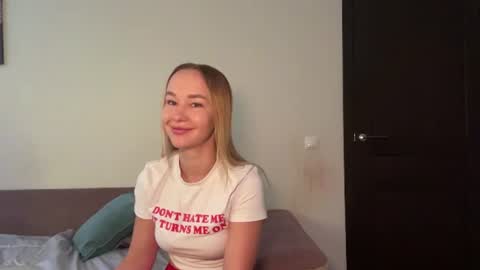 Snapshot of sariomer chatting on July 29, 12:14 pm Sara online show from July 29, 12:14 pm