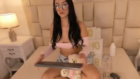 sarit_ online show from May 13, 7:33 pm