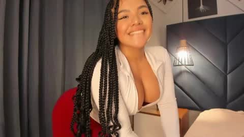 Sara  online show from May 16, 7:45 pm