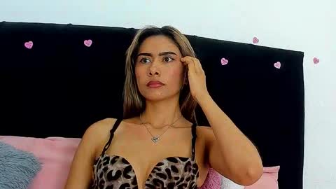 Snapshot of sarita_jones23 chatting on February 22, 3:45 am sarita_jones23 online show from February 22, 3:45 am