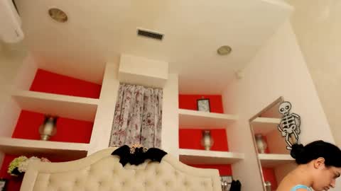 Snapshot of sarra_ray chatting on November 3, 6:09 pm Sarra online show from November 3, 6:09 pm