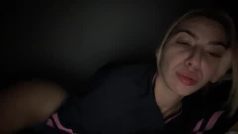 Snapshot of sarrah_rossy chatting on January 28, 10:56 pm Sarrah online show from January 28, 10:56 pm