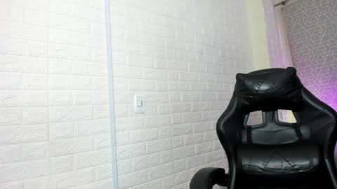 Sary  online show from April 9, 11:26 am