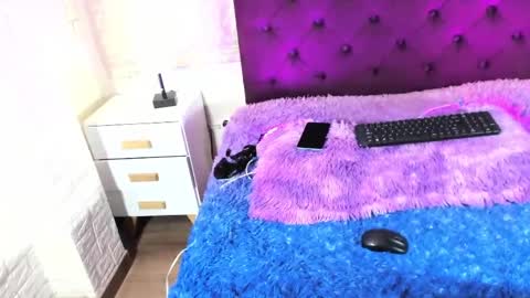 Sary  online show from April 10, 11:15 am