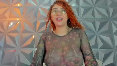 Snapshot of sasha__velvet_ chatting on June 11, 4:21 am Sasha online show from June 11, 4:21 am