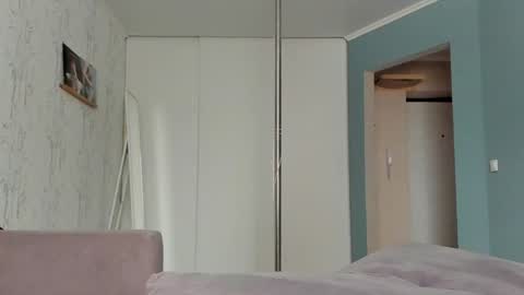 Sasha online show from February 5, 9:15 am