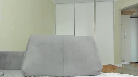 Snapshot of sasha_bell_ chatting on May 25, 5:46 am Sasha online show from May 25, 5:46 am