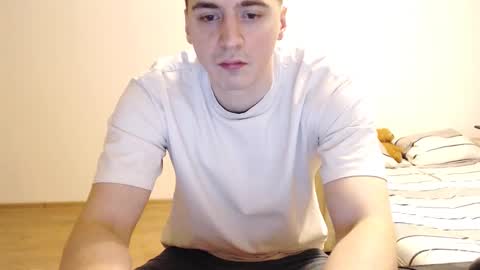 Snapshot of sasha_calvin chatting on December 7, 8:05 pm sasha_calvin online show from December 7, 8:05 pm