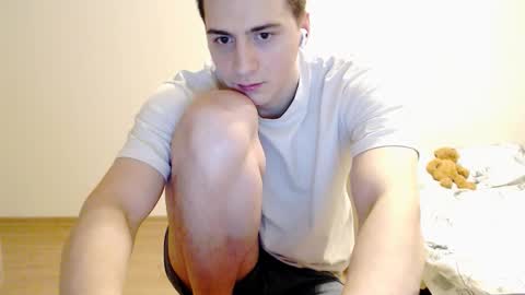 Snapshot of sasha_calvin chatting on December 25, 10:59 pm sasha_calvin online show from December 25, 10:59 pm