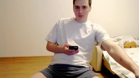 Snapshot of sasha_calvin chatting on December 28, 1:29 am sasha_calvin online show from December 28, 1:29 am