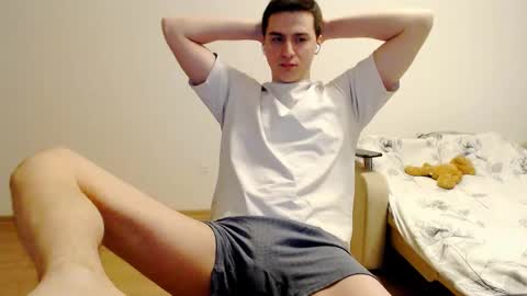 Snapshot of sasha_calvin chatting on December 31, 1:15 am sasha_calvin online show from December 31, 1:15 am