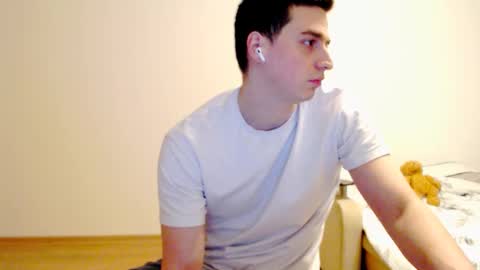 Snapshot of sasha_calvin chatting on January 2, 7:44 am sasha_calvin online show from January 2, 7:44 am