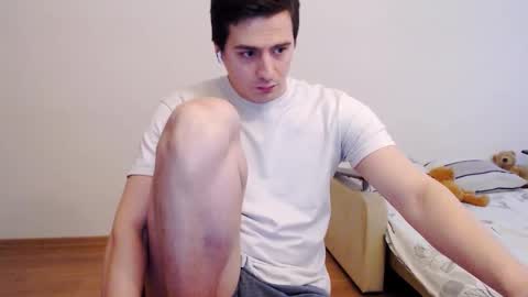 Snapshot of sasha_calvin chatting on February 14, 11:42 am sasha_calvin online show from February 14, 11:42 am