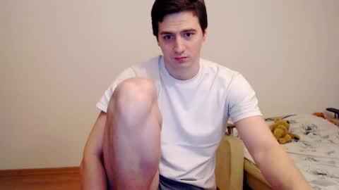 Snapshot of sasha_calvin chatting on March 1, 6:21 pm sasha_calvin online show from March 1, 6:21 pm