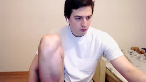 Snapshot of sasha_calvin chatting on March 4, 3:37 pm sasha_calvin online show from March 4, 3:37 pm
