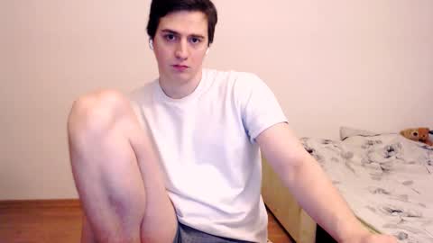 Snapshot of sasha_calvin chatting on March 7, 3:39 pm sasha_calvin online show from March 7, 3:39 pm