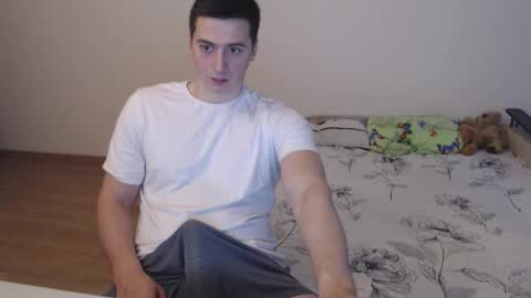 Snapshot of sasha_calvin chatting on September 14, 5:17 am sasha_calvin online show from September 14, 5:17 am