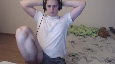 Snapshot of sasha_calvin chatting on September 30, 4:12 pm sasha_calvin online show from September 30, 4:12 pm