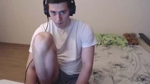 Snapshot of sasha_calvin chatting on October 2, 3:30 pm sasha_calvin online show from October 2, 3:30 pm